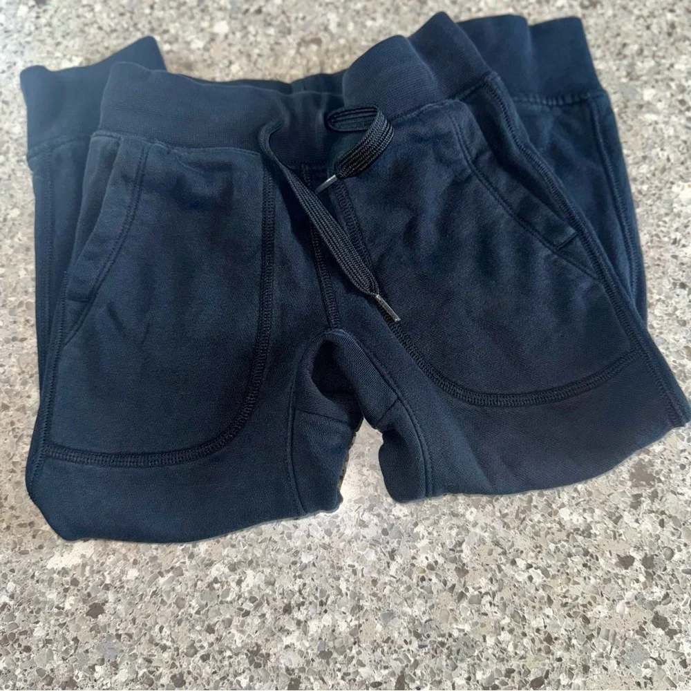 Gap l Black Jogger Pants l Boy’s Size: XS (4/5)